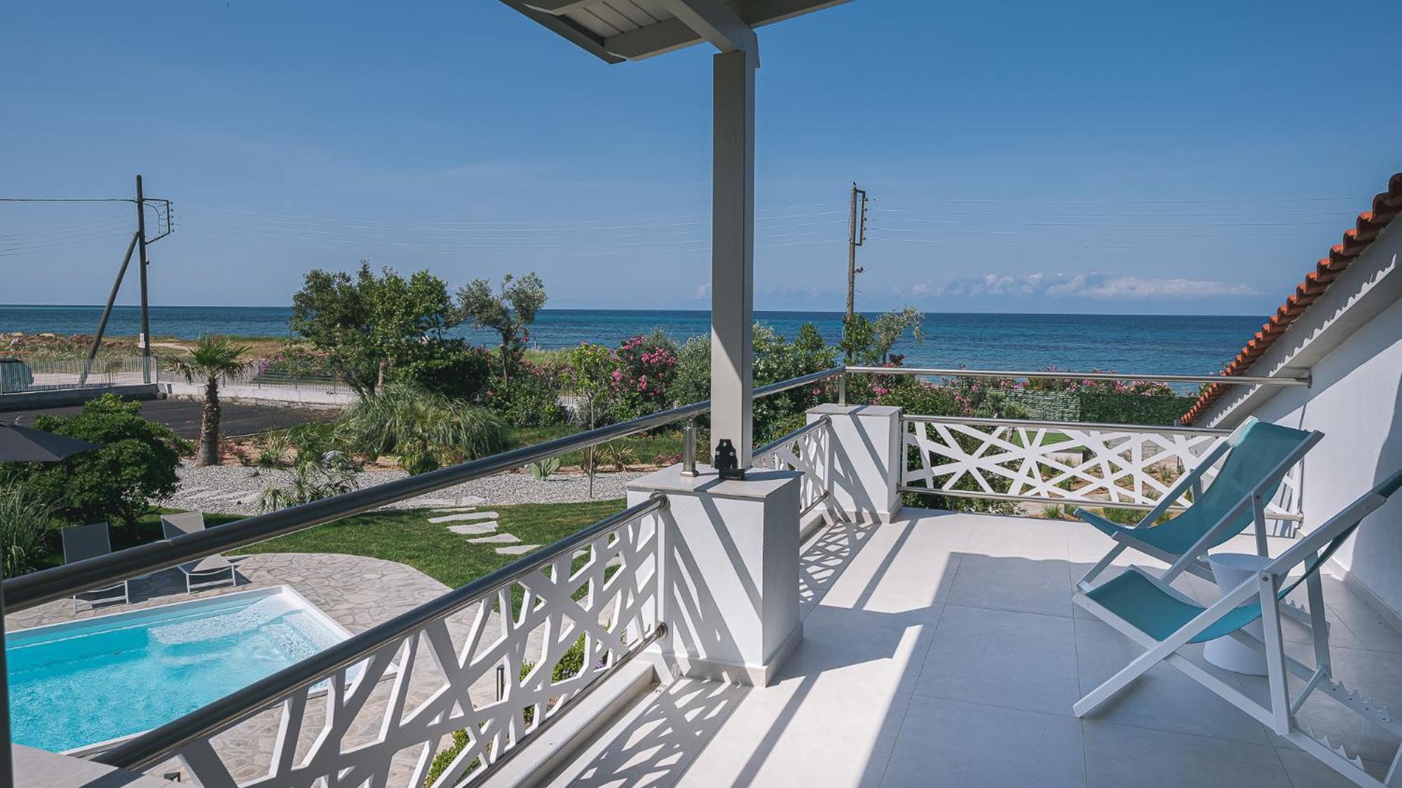 Electra Beachfront Suites, Nea Irakleia Dış mekan fotoğraf