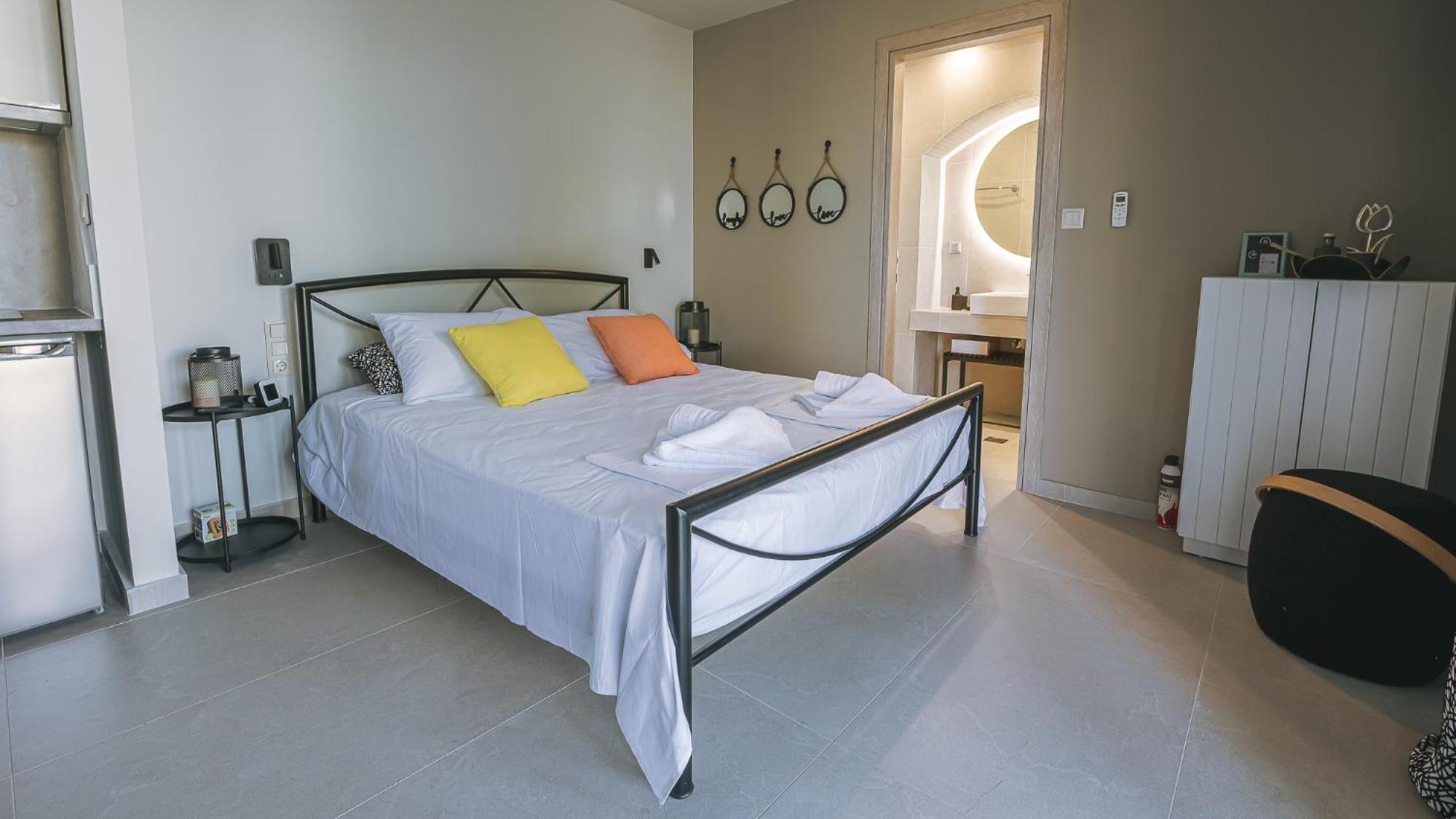 Electra Beachfront Suites, Nea Irakleia Dış mekan fotoğraf