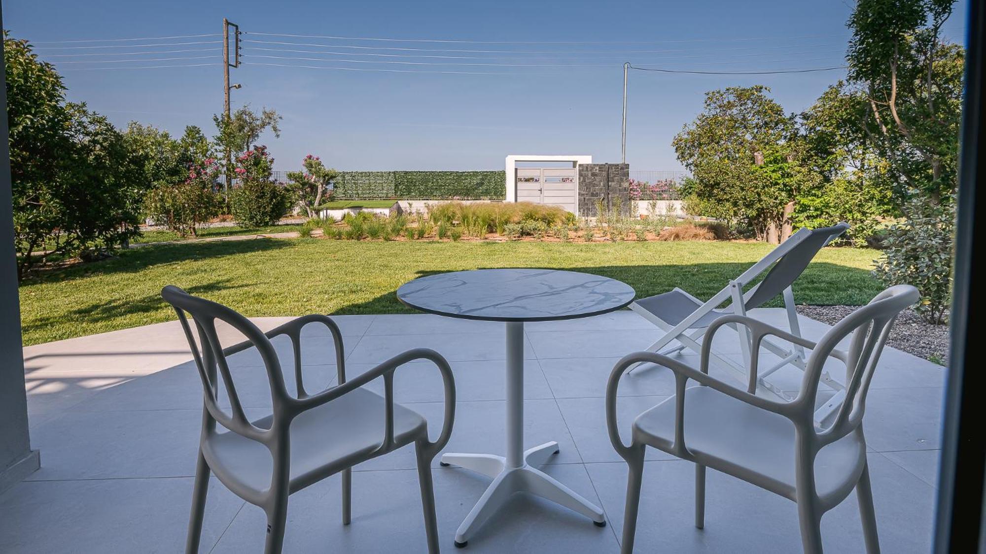 Electra Beachfront Suites, Nea Irakleia Dış mekan fotoğraf