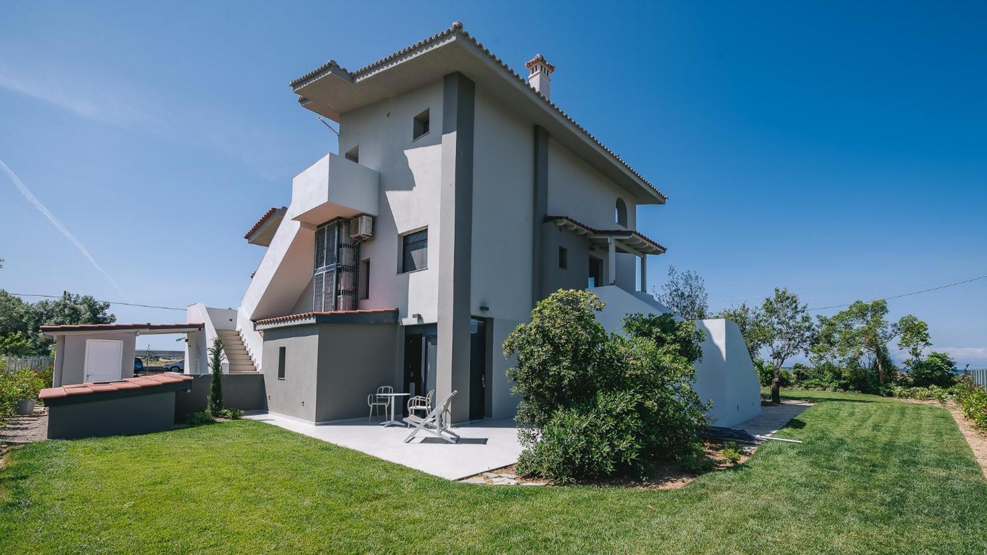 Electra Beachfront Suites, Nea Irakleia Dış mekan fotoğraf